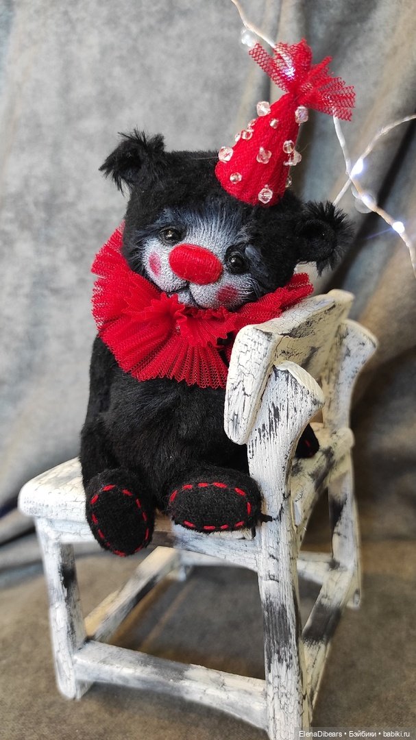 Мимы, клоунята или Пьерошки