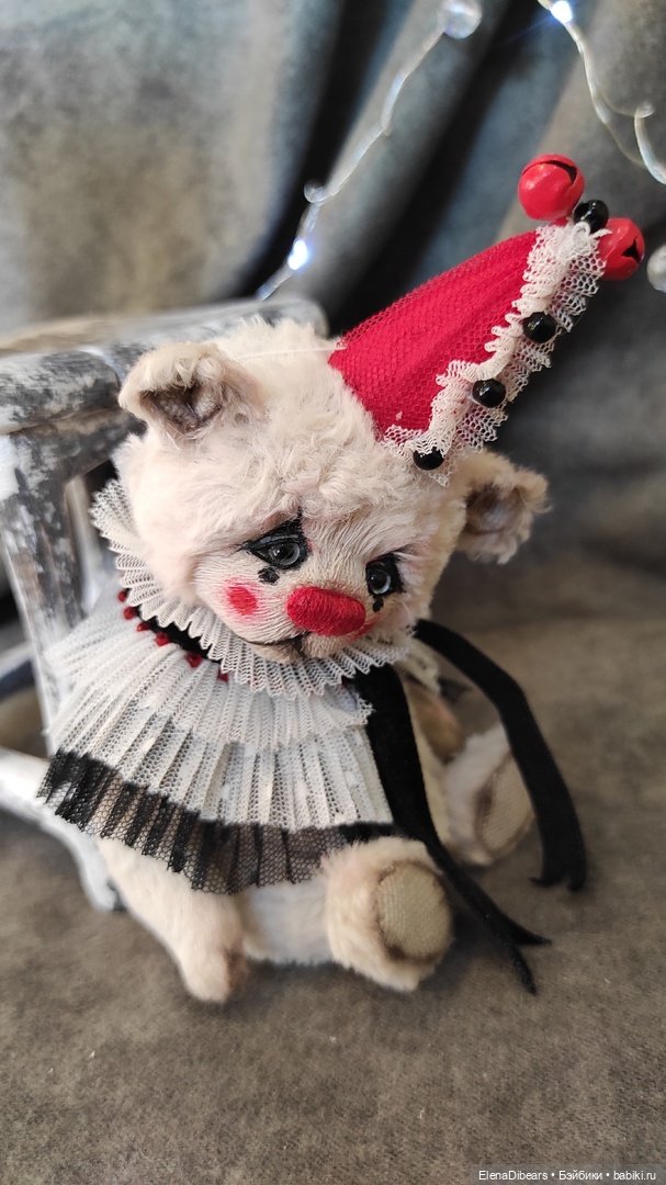 Мимы, клоунята или Пьерошки