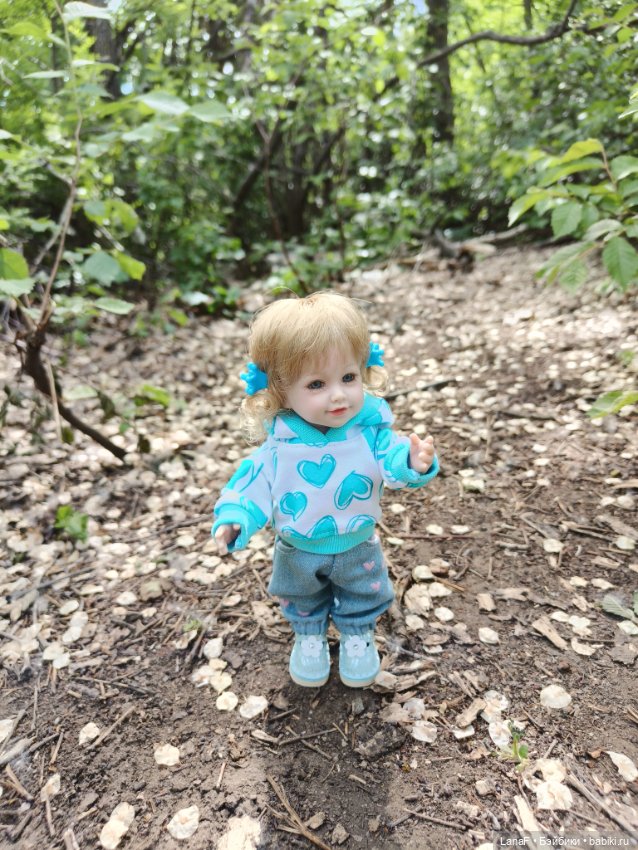 Майский солнечный день...Элинкины прогулки (мини Адора Друзья Сэнди mini Adora)