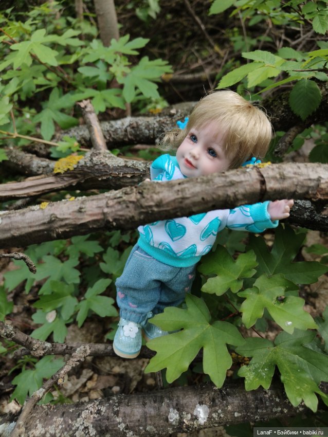 Майский солнечный день...Элинкины прогулки (мини Адора Друзья Сэнди mini Adora)