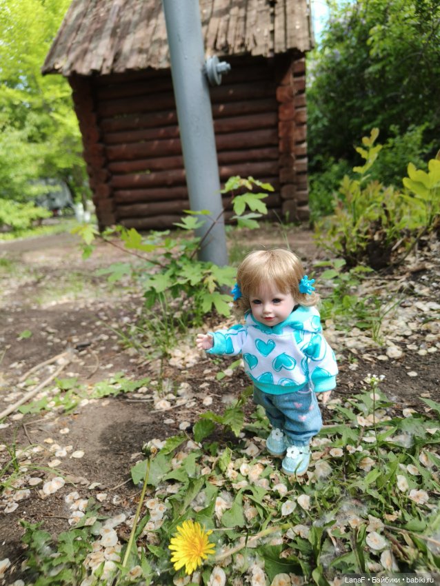 Майский солнечный день...Элинкины прогулки (мини Адора Друзья Сэнди mini Adora)