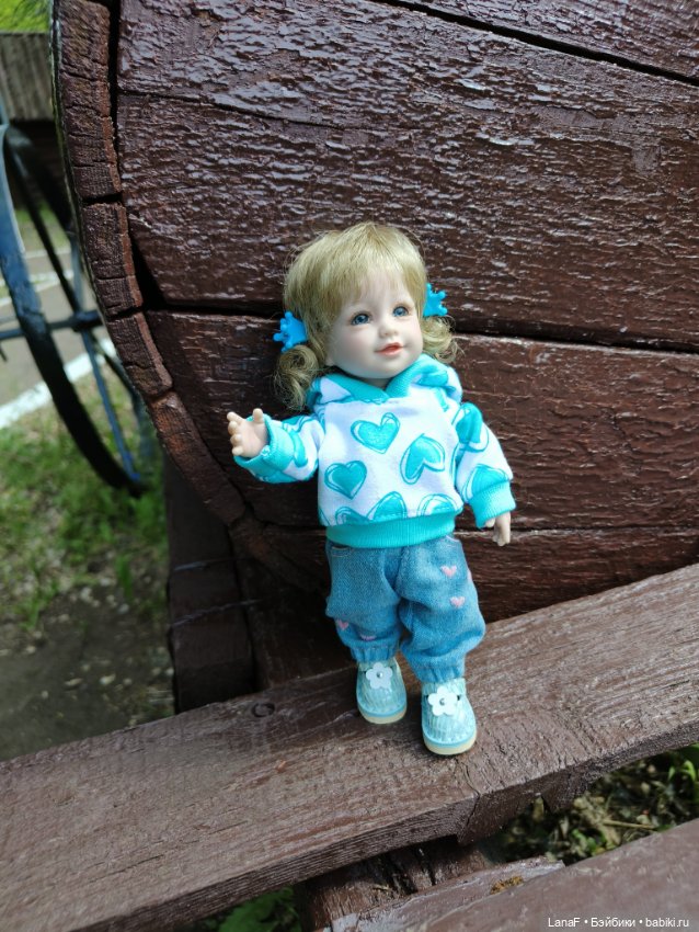 Майский солнечный день...Элинкины прогулки (мини Адора Друзья Сэнди mini Adora)