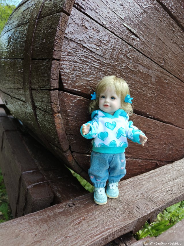 Майский солнечный день...Элинкины прогулки (мини Адора Друзья Сэнди mini Adora)