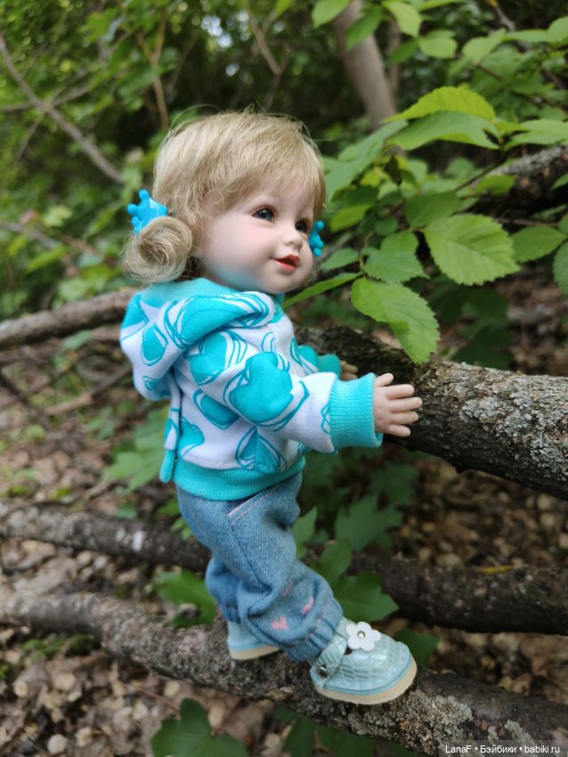 Майский солнечный день...Элинкины прогулки (мини Адора Друзья Сэнди mini Adora)