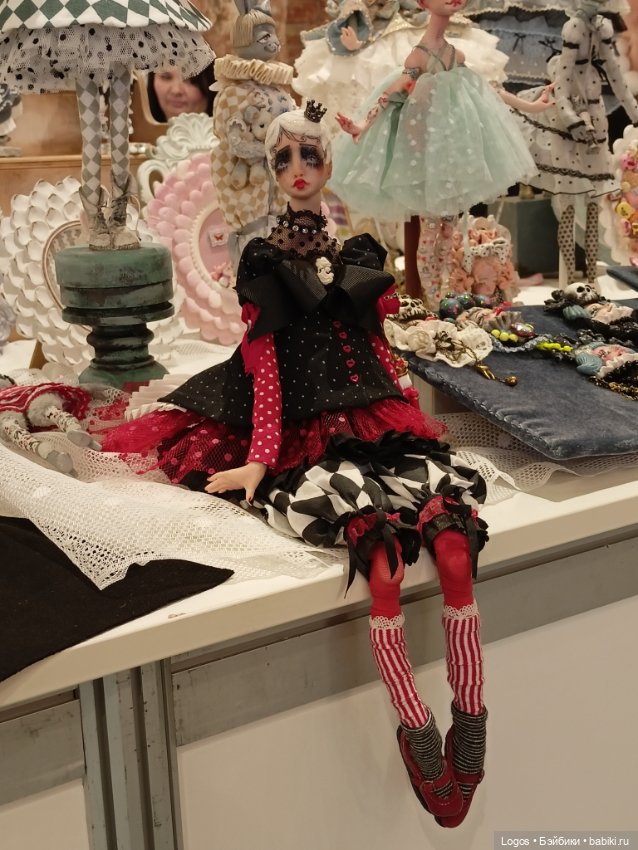 Все на бал — Тематические праздники и конкурсы кукол (Разное)