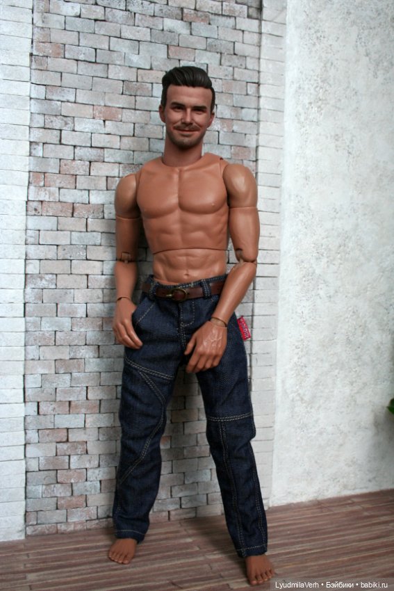 Ищу имя — Экшн