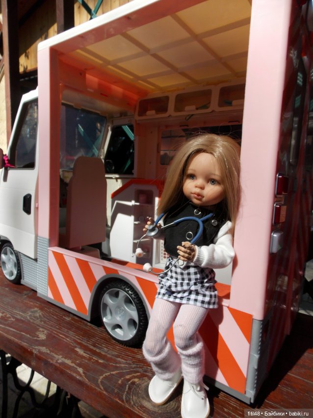 Скорая помощь — Куклы Paola Reina (Паола Рейна): новинки (фото 8)