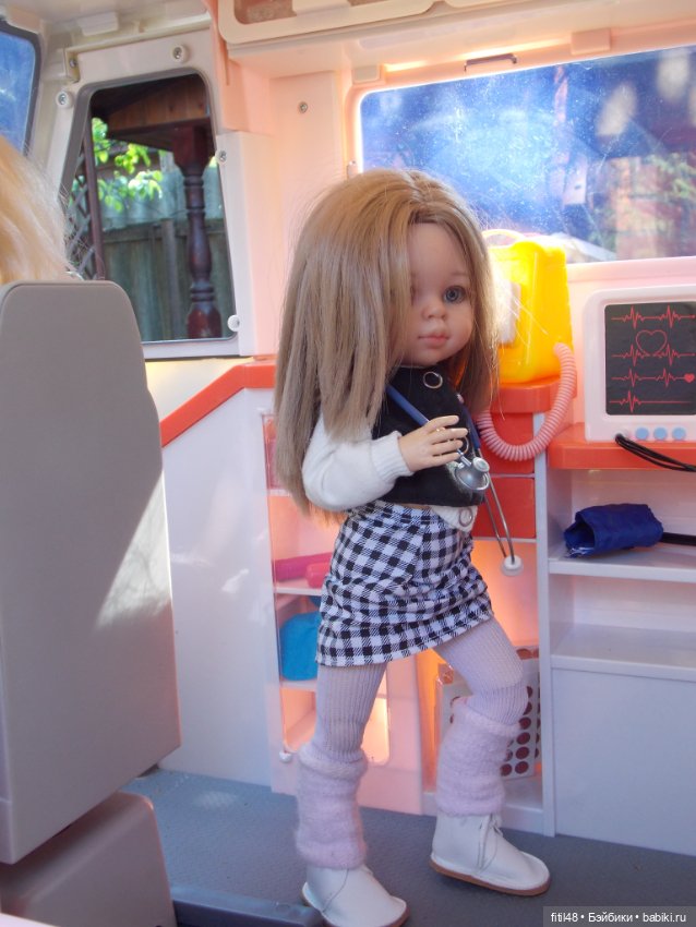 Скорая помощь — Куклы Paola Reina (Паола Рейна): новинки (фото 2)