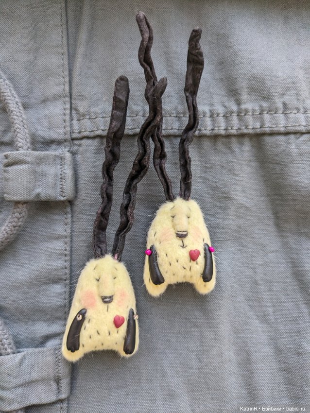 Зайцы - отдыхайцы! Брошки