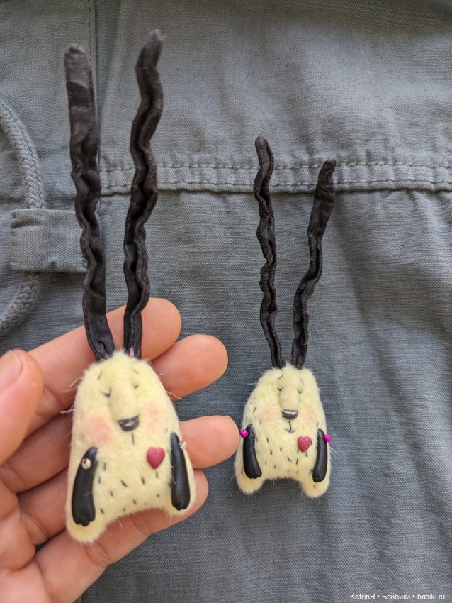 Зайцы - отдыхайцы! Брошки