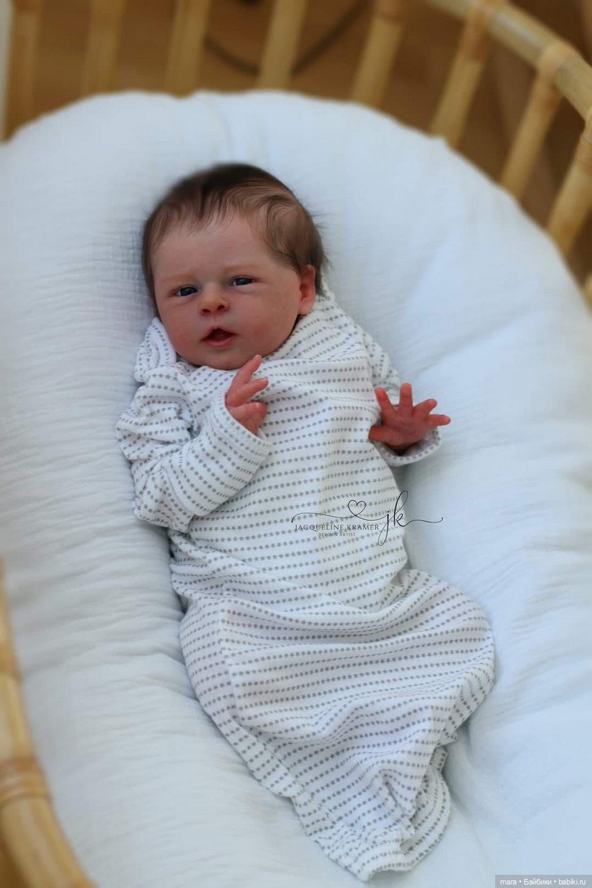 Levi скульптора Olga Auer, автор прототипа Jacqueline Kramer (фото 3)