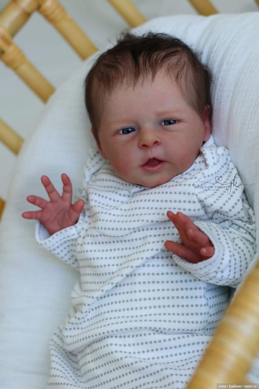 Levi скульптора Olga Auer, автор прототипа Jacqueline Kramer (фото 4)