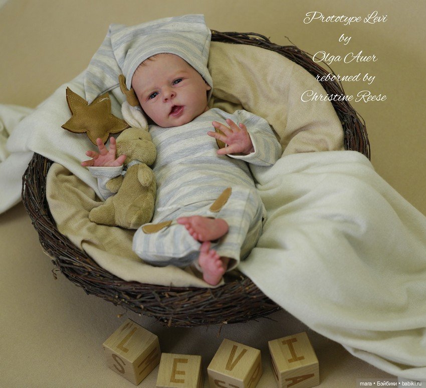 Levi скульптора Olga Auer, автор прототипа Christine Reese
