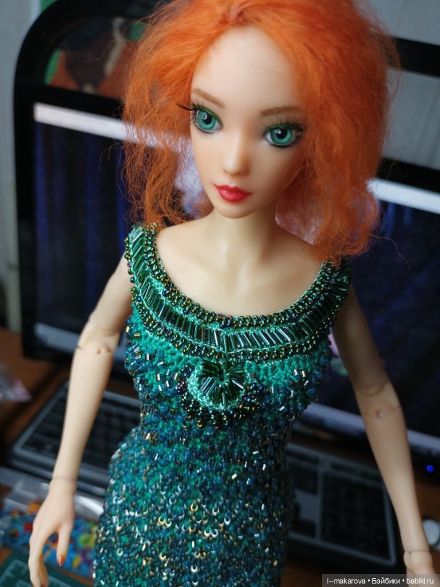 Изумрудное платье из коллекции Парадиз