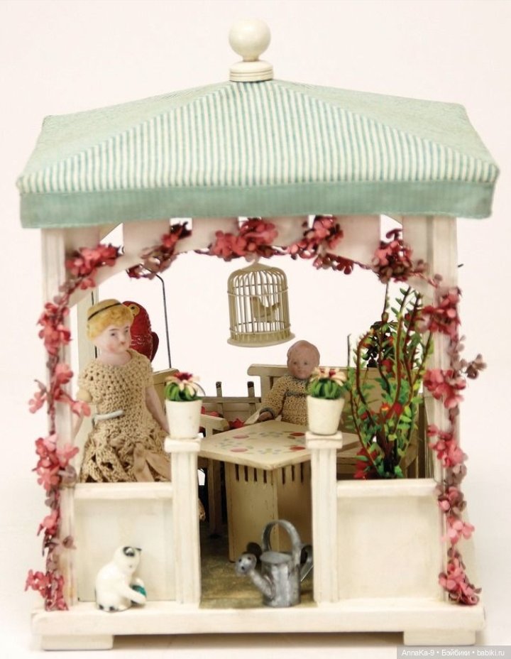 Антикварные кукольные беседки