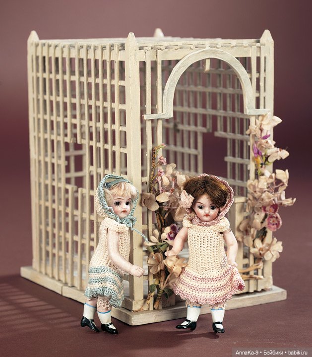 Антикварные кукольные беседки