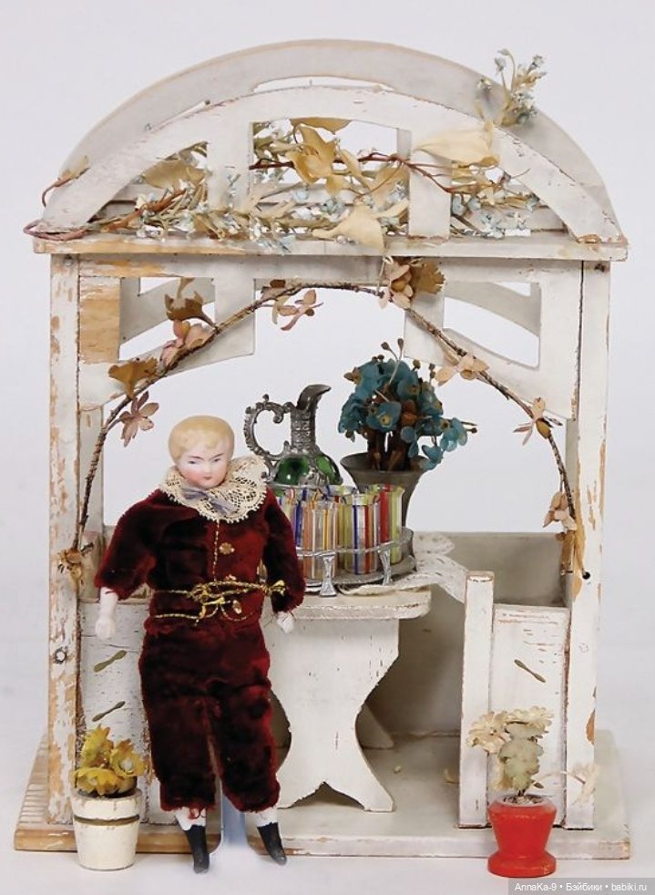 Антикварные кукольные беседки