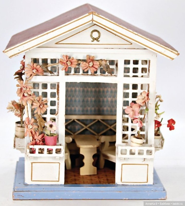 Антикварные кукольные беседки