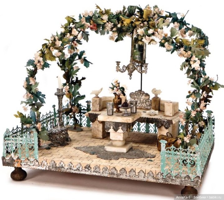 Антикварные кукольные беседки