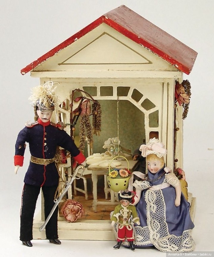 Антикварные кукольные беседки