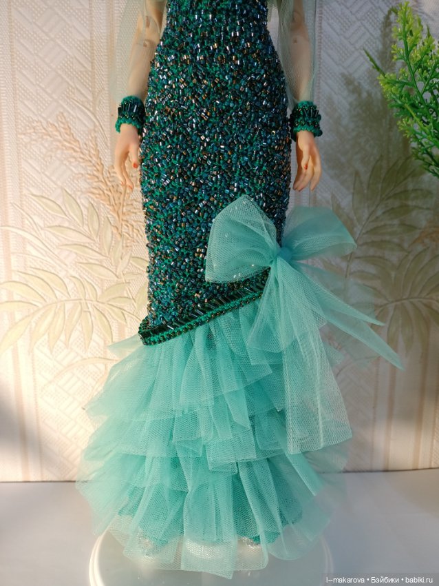 Изумрудное платье из коллекции Парадиз. Финиш
