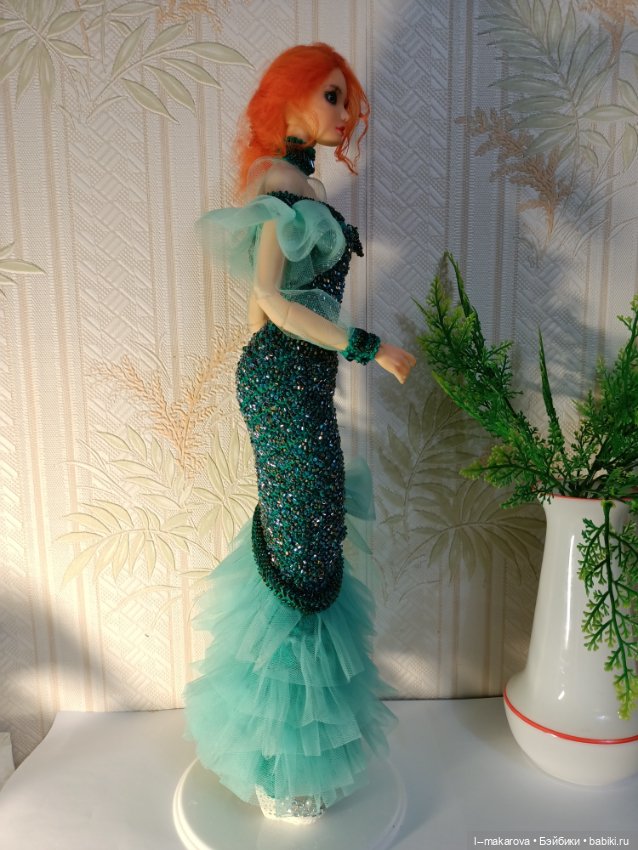 Изумрудное платье из коллекции Парадиз. Финиш (фото 8)