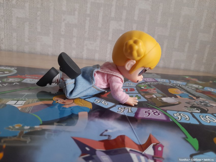 Molly Фокусница от Pop mart (фото 8)