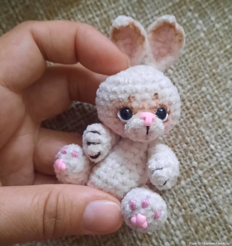 Велюровый Зайка — Вязаные игрушки и амигуруми: крючком (фото 2)