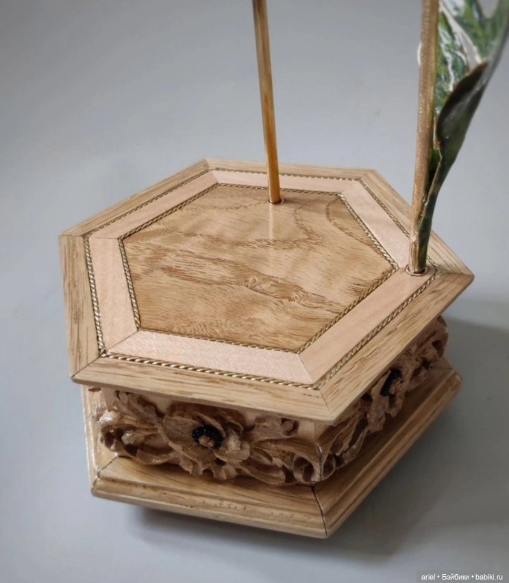 Потрясающие подставки для коллекционных кукол (фото 7)