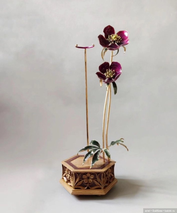 Потрясающие подставки для коллекционных кукол (фото 3)