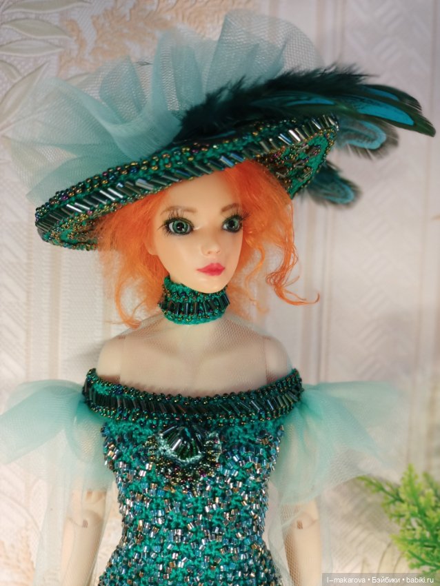 Изумрудное платье из коллекции Парадиз. Шляпа (фото 2)