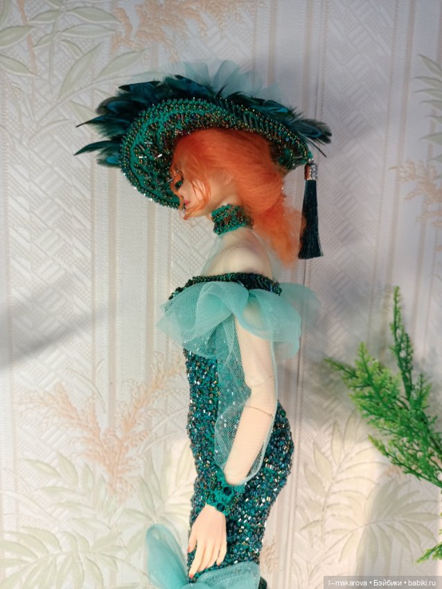 Изумрудное платье из коллекции Парадиз. Шляпа (фото 8)