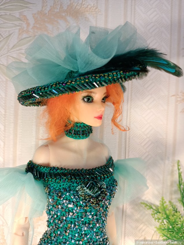 Изумрудное платье из коллекции Парадиз. Шляпа (фото 3)