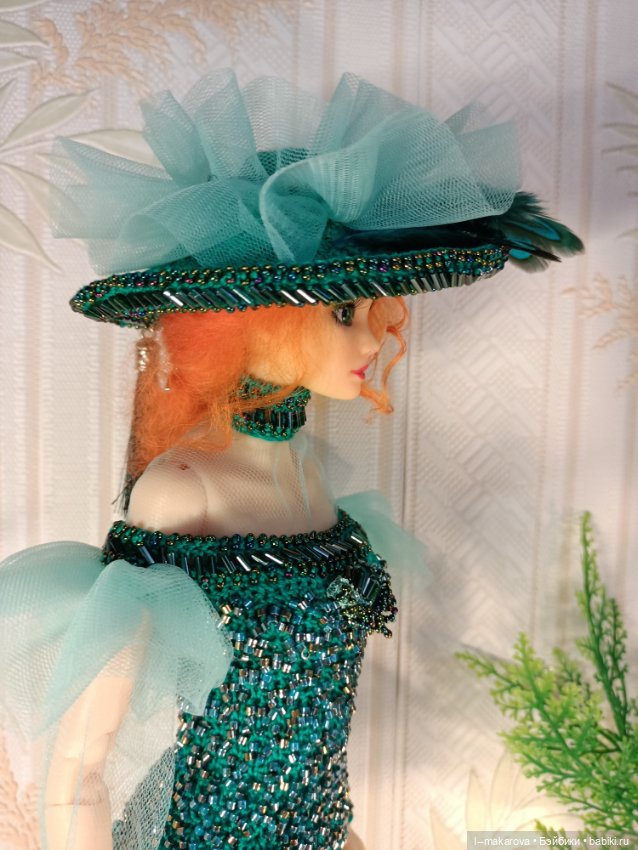 Изумрудное платье из коллекции Парадиз. Шляпа (фото 4)