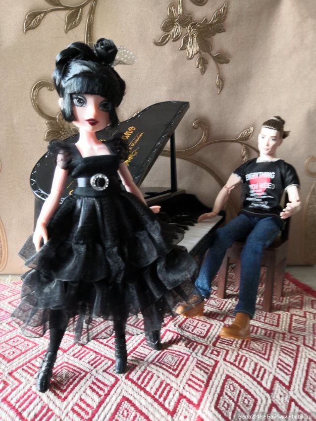 Кукла модель Уэнсдей Аддамс шарнирная 24 см