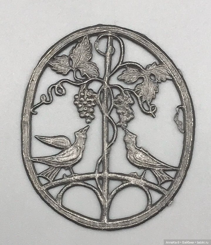 Какие они, цветы для антикварных кукольных домиков