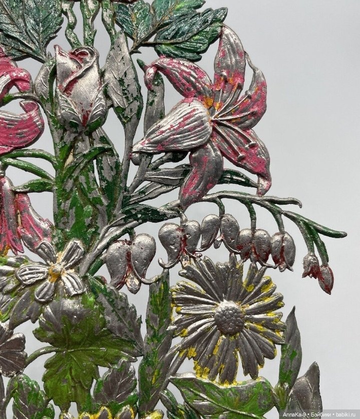 Какие они, цветы для антикварных кукольных домиков