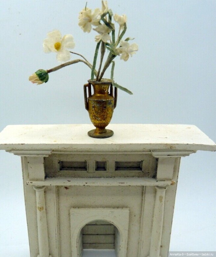 Какие они, цветы для антикварных кукольных домиков