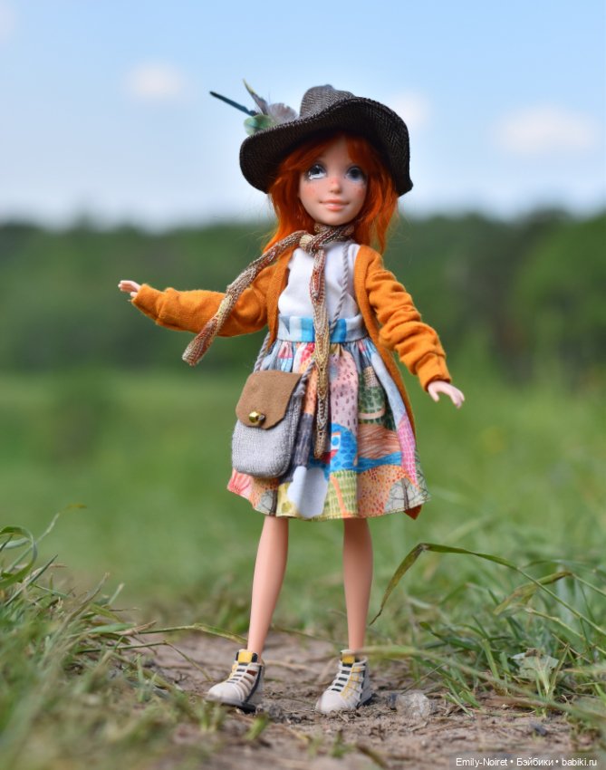 Рыжие девочки, зеленые холмы и люпины (фото 4)