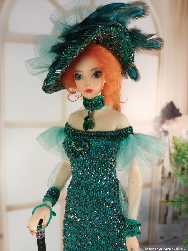 Мэй Уэст в праздничном наряде из моей коллекции Парадиз
