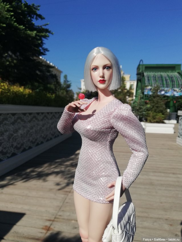 Пальмы в центре города — Коллекционные экшн