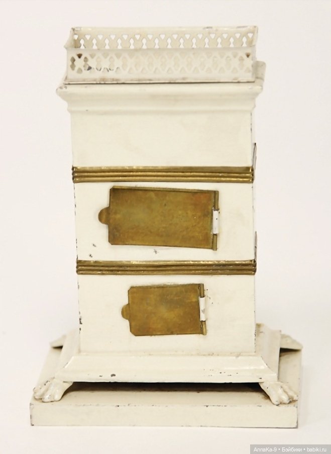 Антикварные печи для кукольных домиков