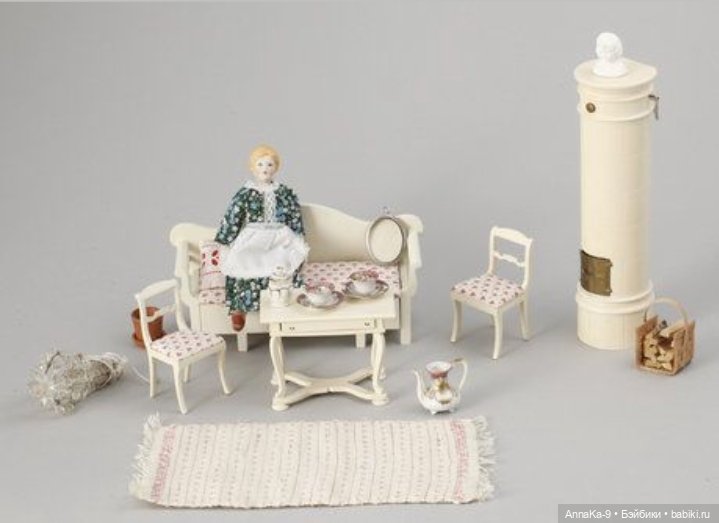 Антикварные печи для кукольных домиков