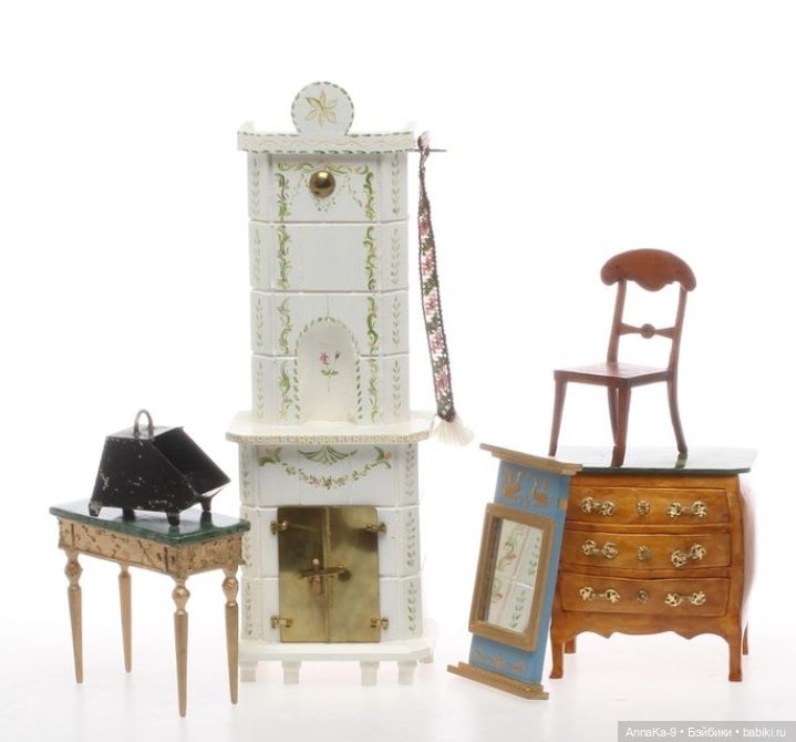 Антикварные печи для кукольных домиков