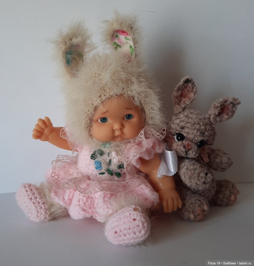 Нежный комплект для самых маленьких