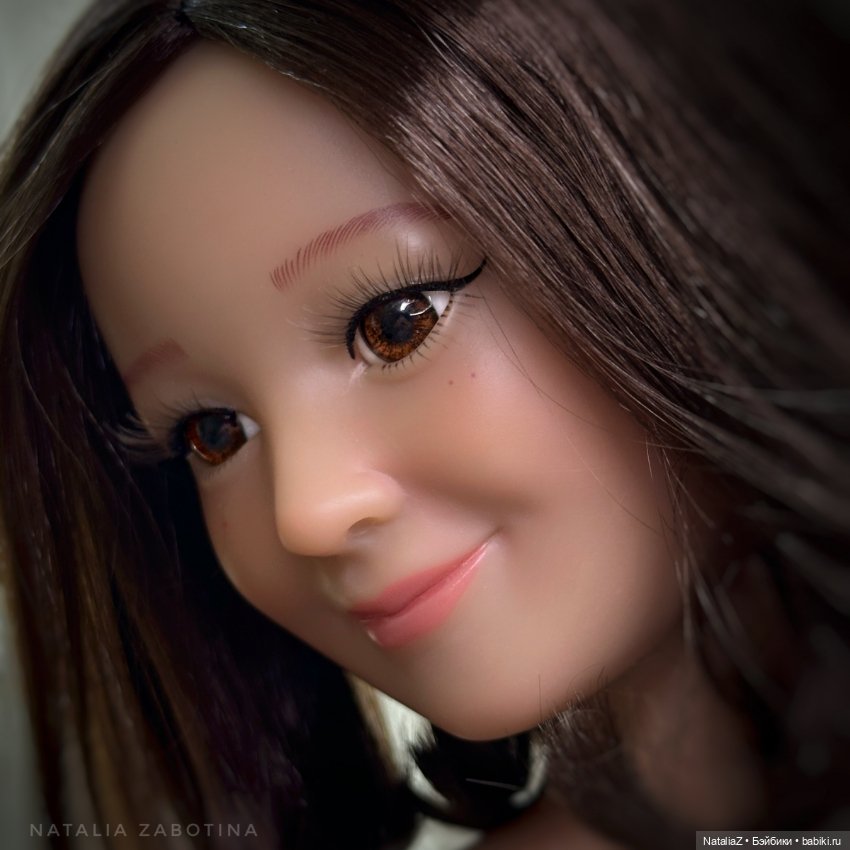 Дафна. "Дорога перемен" — Куклы Ruby Red (Руби Ред) Fashion Friends: Siblies (фото 2)