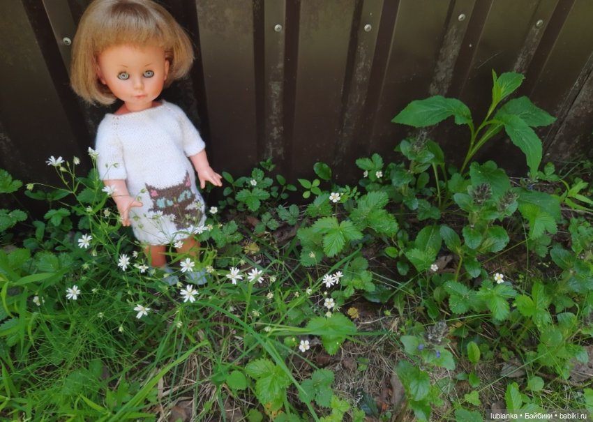 Белое платье и белые цветы🤍🤍