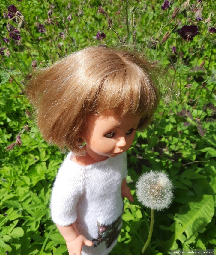 Белое платье и белые цветы🤍🤍