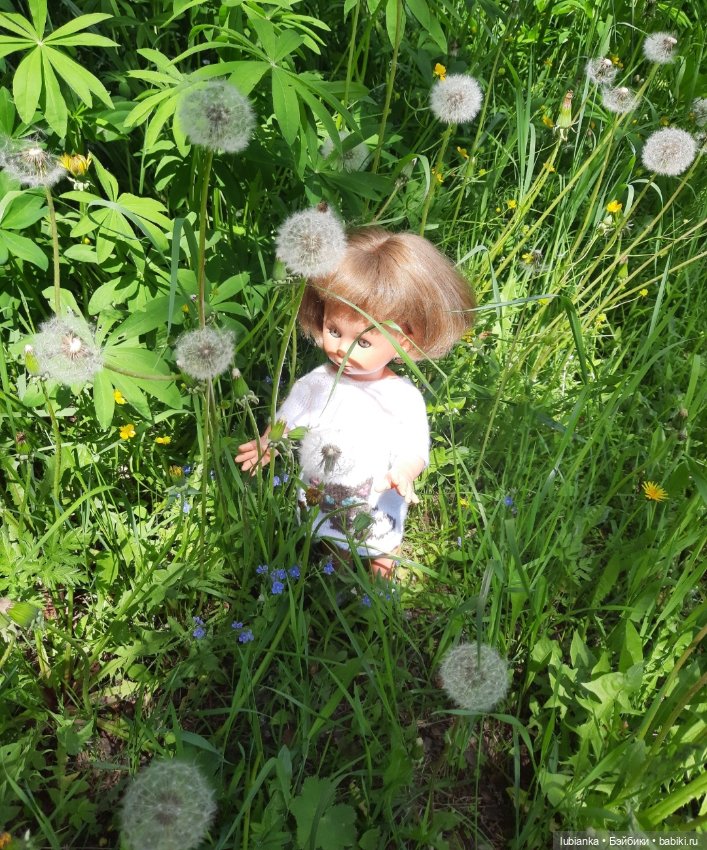 Белое платье и белые цветы🤍🤍