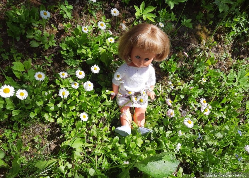 Белое платье и белые цветы🤍🤍